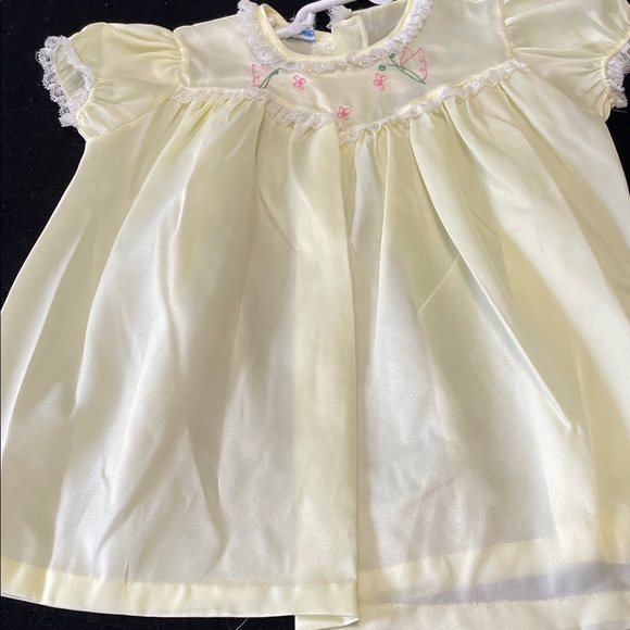 VINTAGE 8 Pieces LITTLE GIRLS OR DOLLS Baby Dresses/Slips/Sun Outfit Length 15” - Picture 4 of 8